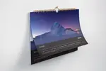 موکاپ تقویم دیواری و رومیزی